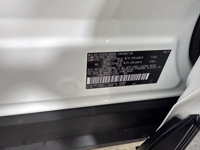 Certified 2023 Toyota RAV4 SE w/ Weather & Moonroof Package AWD/4WD image 32