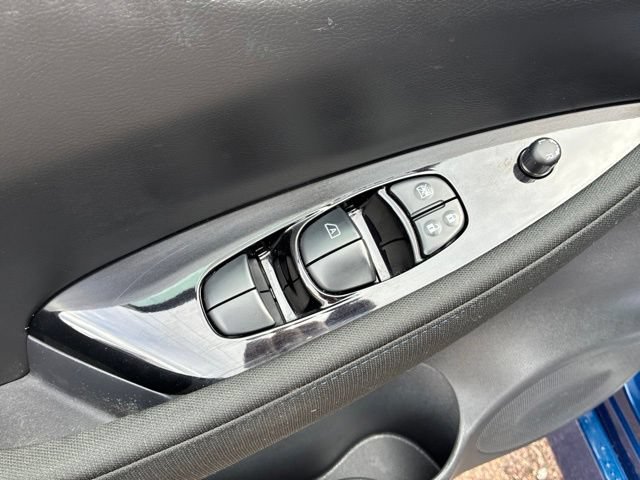 Certified 2025 Nissan Leaf SV Plus FWD image 16