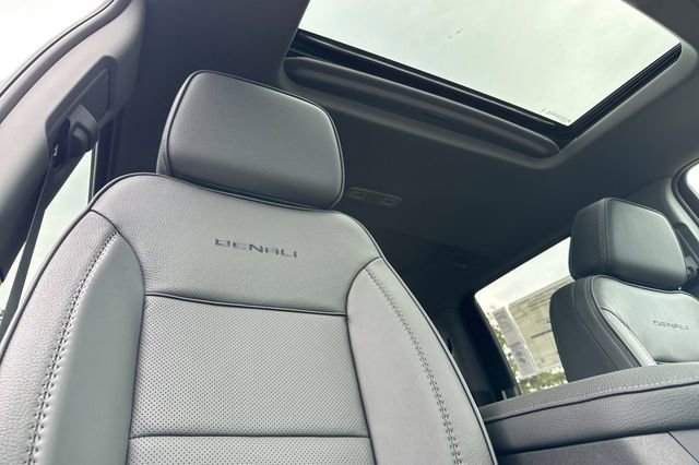New 2026 GMC Sierra 2500 Denali w/ Denali Reserve Package image 18
