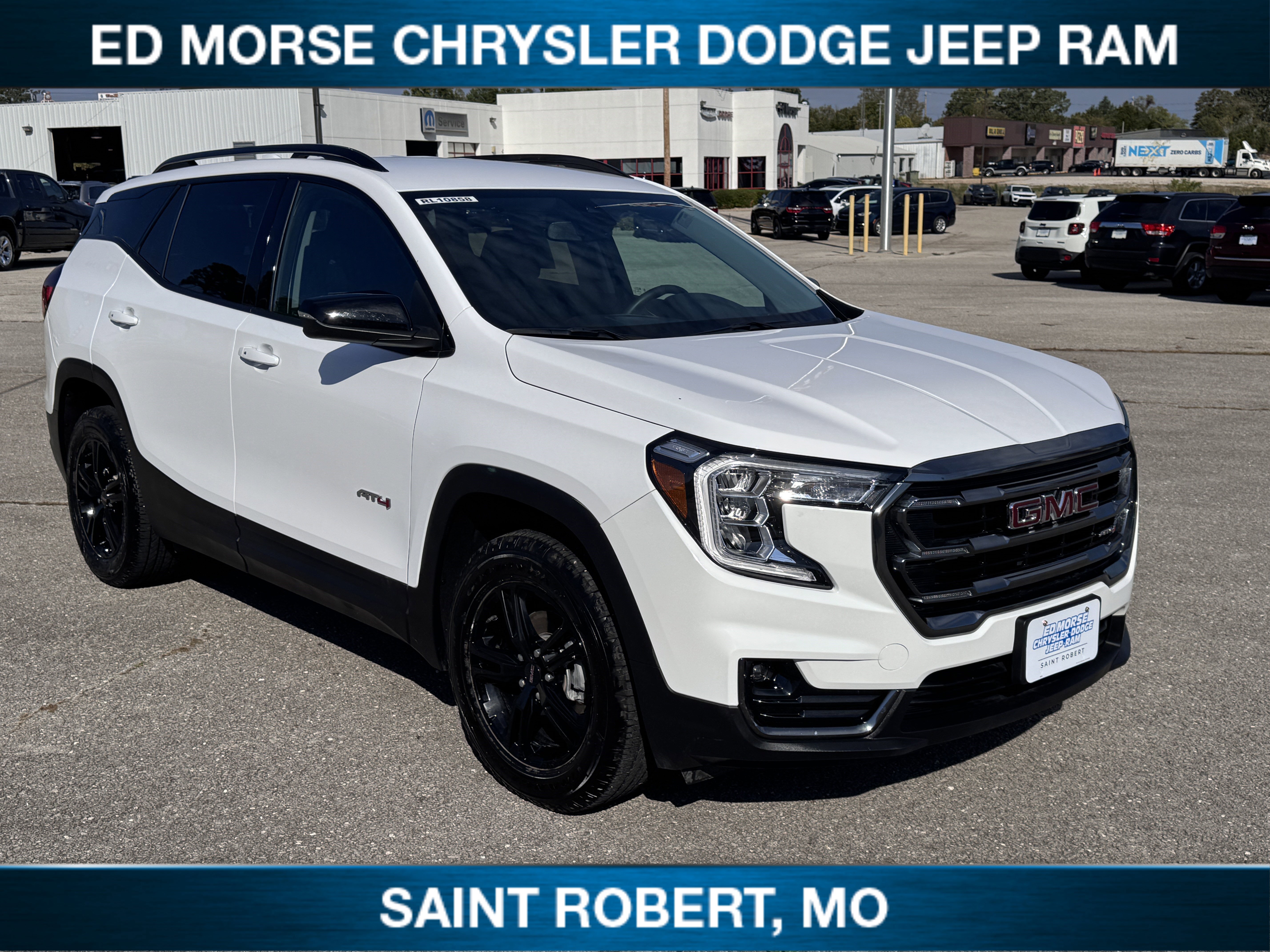 Used 2024 GMC Terrain AT4 image 4