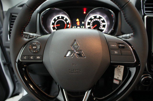 New 2026 Mitsubishi Outlander Sport LE image 7