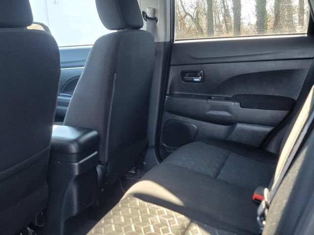 Used 2023 Mitsubishi Outlander Sport AWD image 14