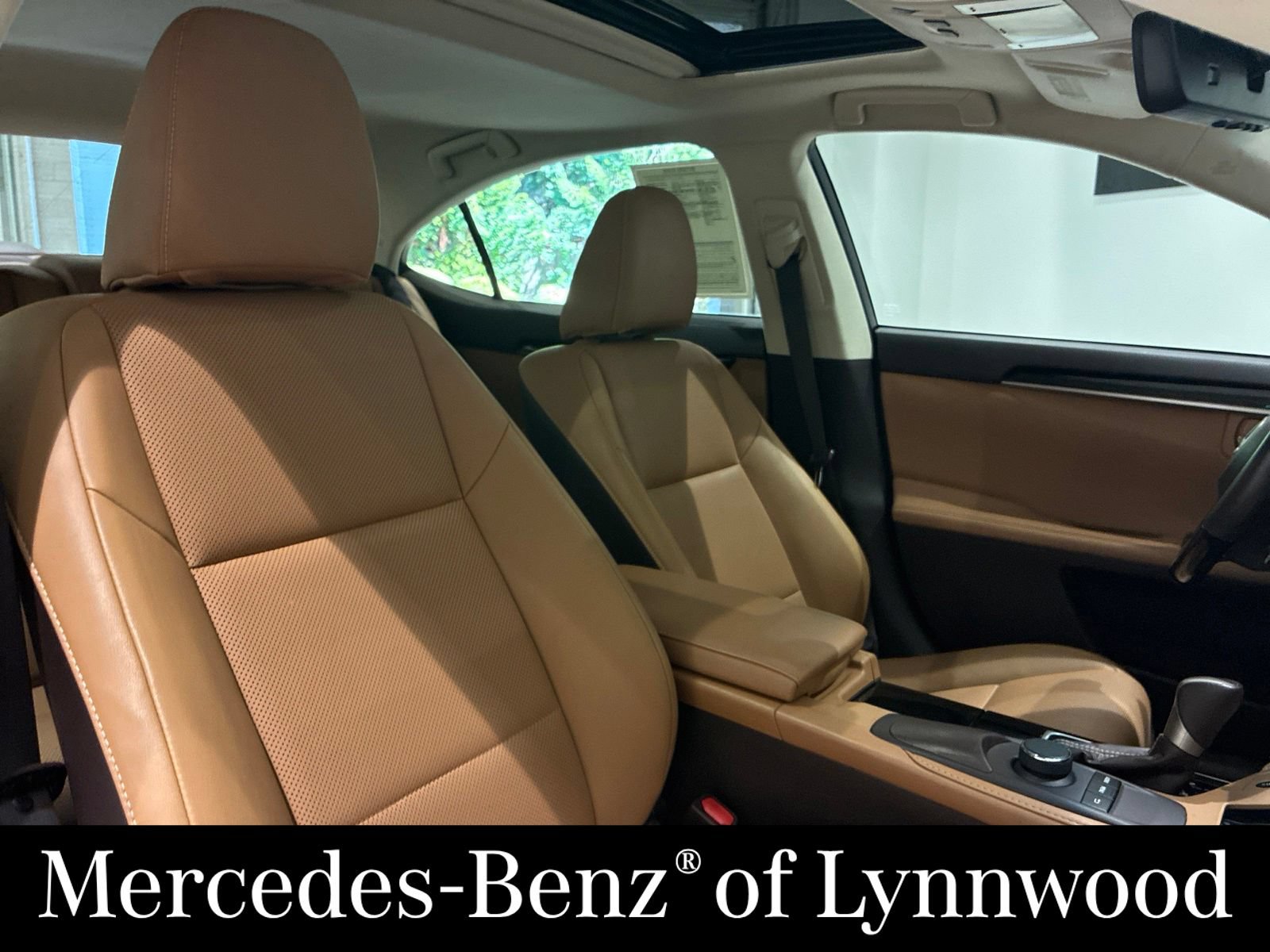 Used 2017 Lexus ES 350 w/ Premium Package FWD image 28