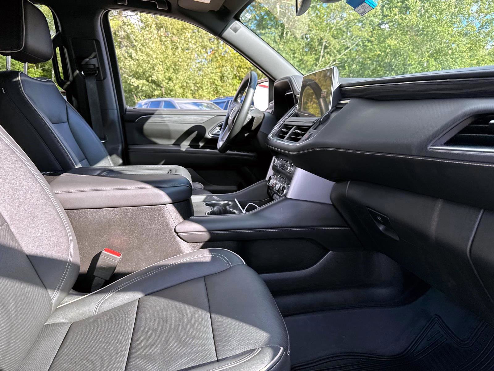 Certified 2023 GMC Yukon SLT w/ SLT Luxury Package image 7