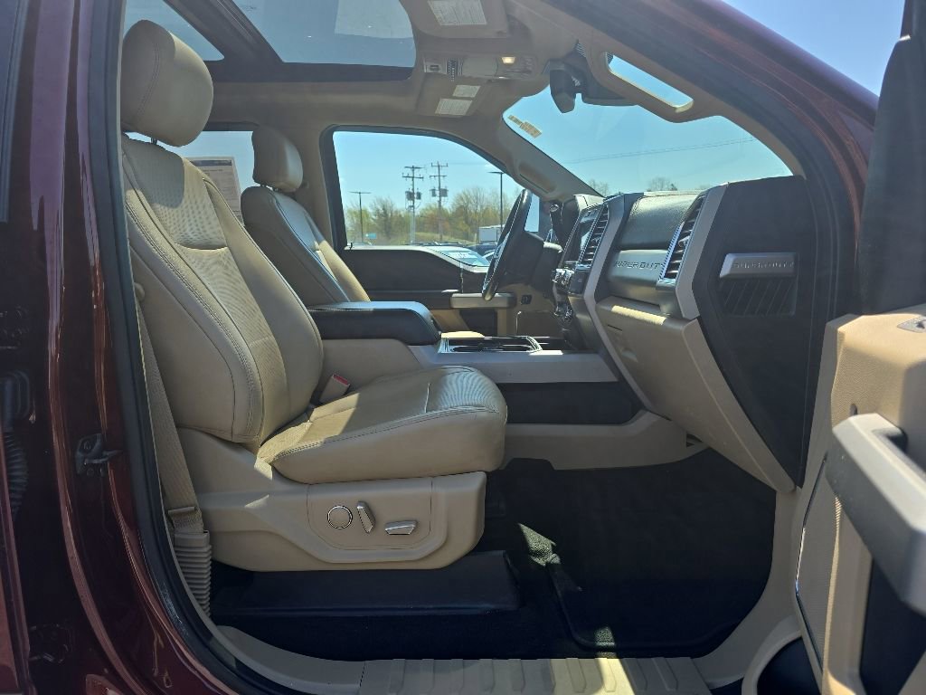 Used 2017 Ford F250 Lariat w/ Lariat Ultimate Package AWD/4WD image 43