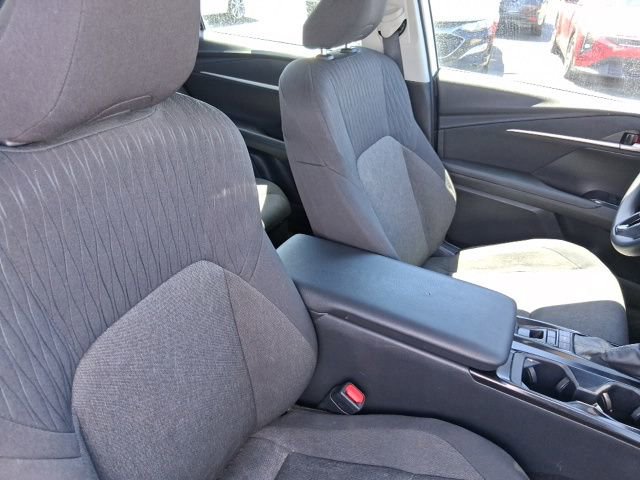 Used 2025 Toyota Camry LE FWD image 10