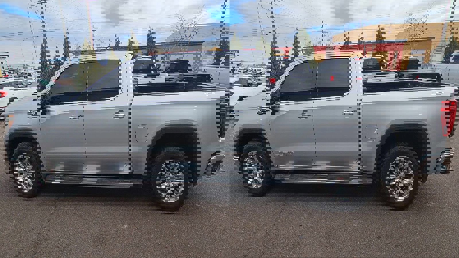 Used 2020 GMC Sierra 1500 SLT w/ SLT Premium Package image 5