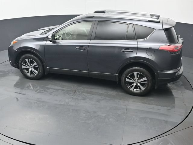 Used 2018 Toyota RAV4 XLE AWD/4WD image 39