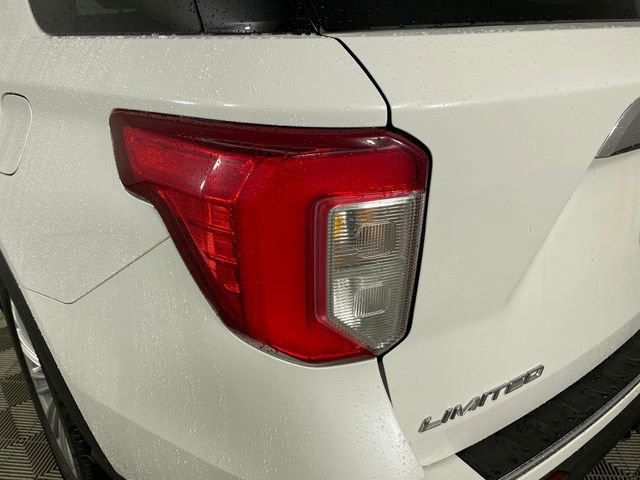 Used 2021 Ford Explorer Limited image 22