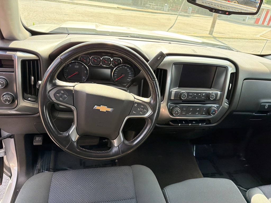 Used 2018 Chevrolet Silverado 1500 LT w/ Trailering Package AWD/4WD image 27