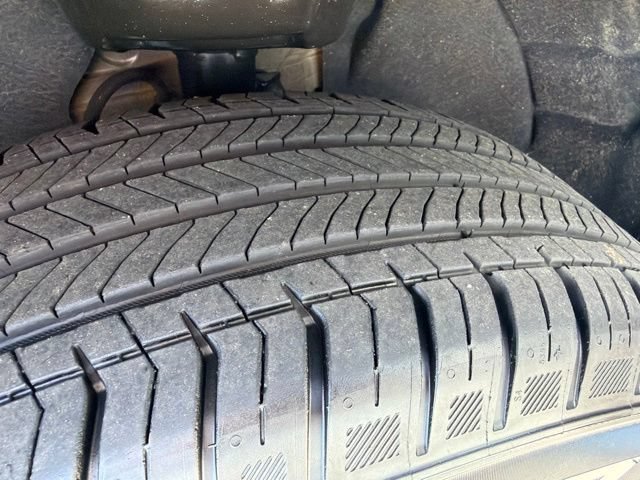 Used 2025 Chevrolet Equinox LT AWD/4WD image 26