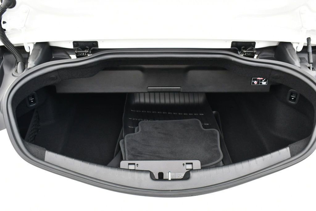 Used 2024 Mercedes-Benz CLE 300 4MATIC Cabriolet w/ Driver Assistance Package image 16