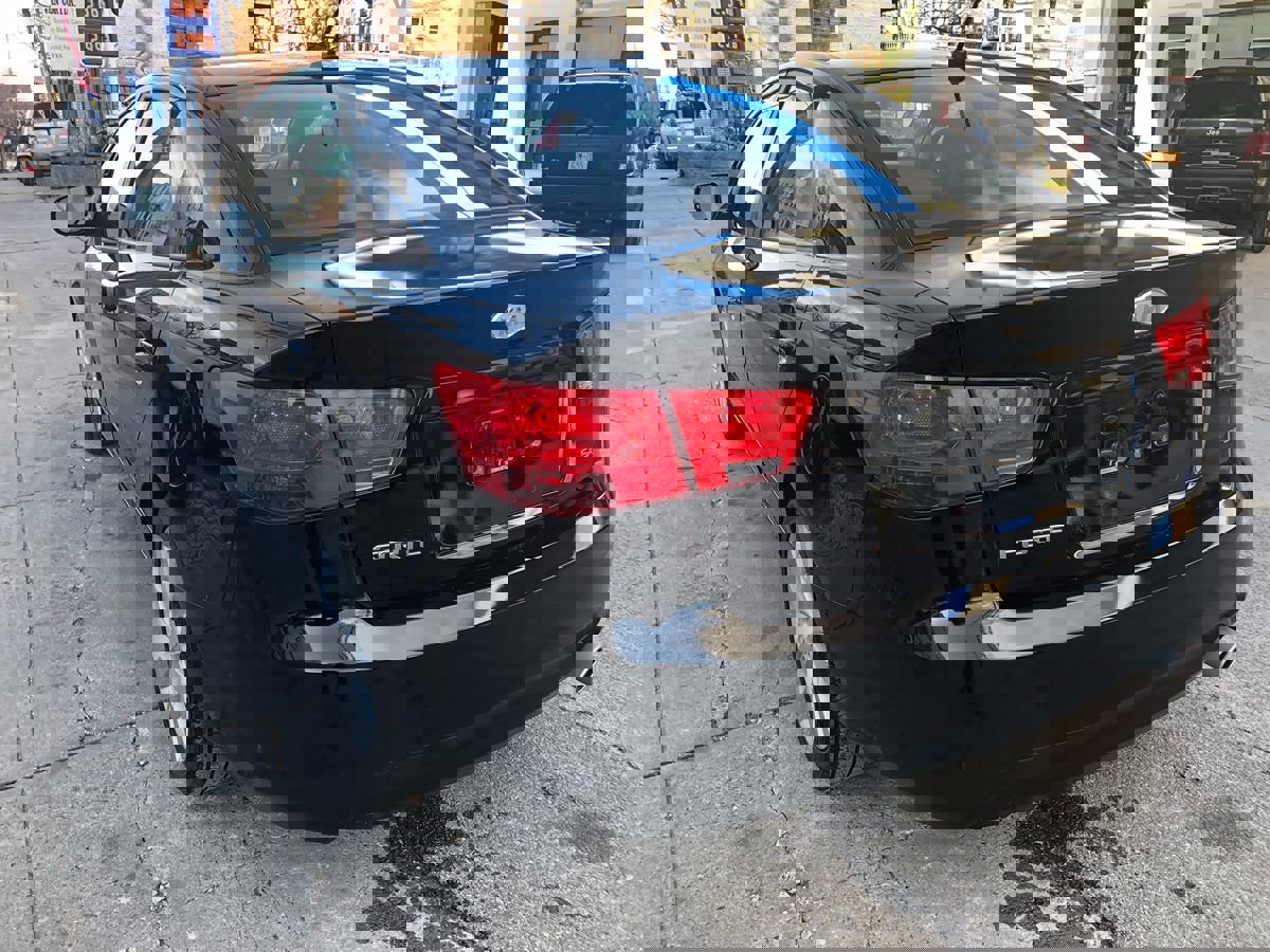 Used 2010 Kia Forte SX image 5