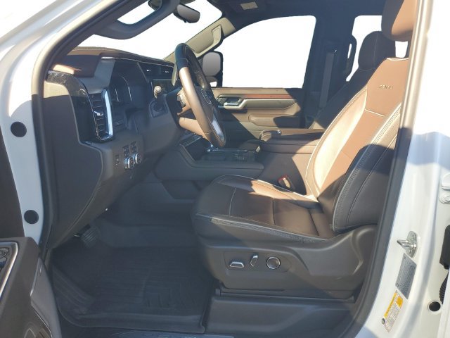 Used 2025 GMC Sierra 2500 Denali w/ Denali Reserve Package AWD/4WD image 9
