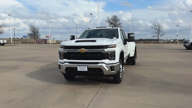New 2026 Chevrolet Silverado 3500 LT w/ Safety Package image 4