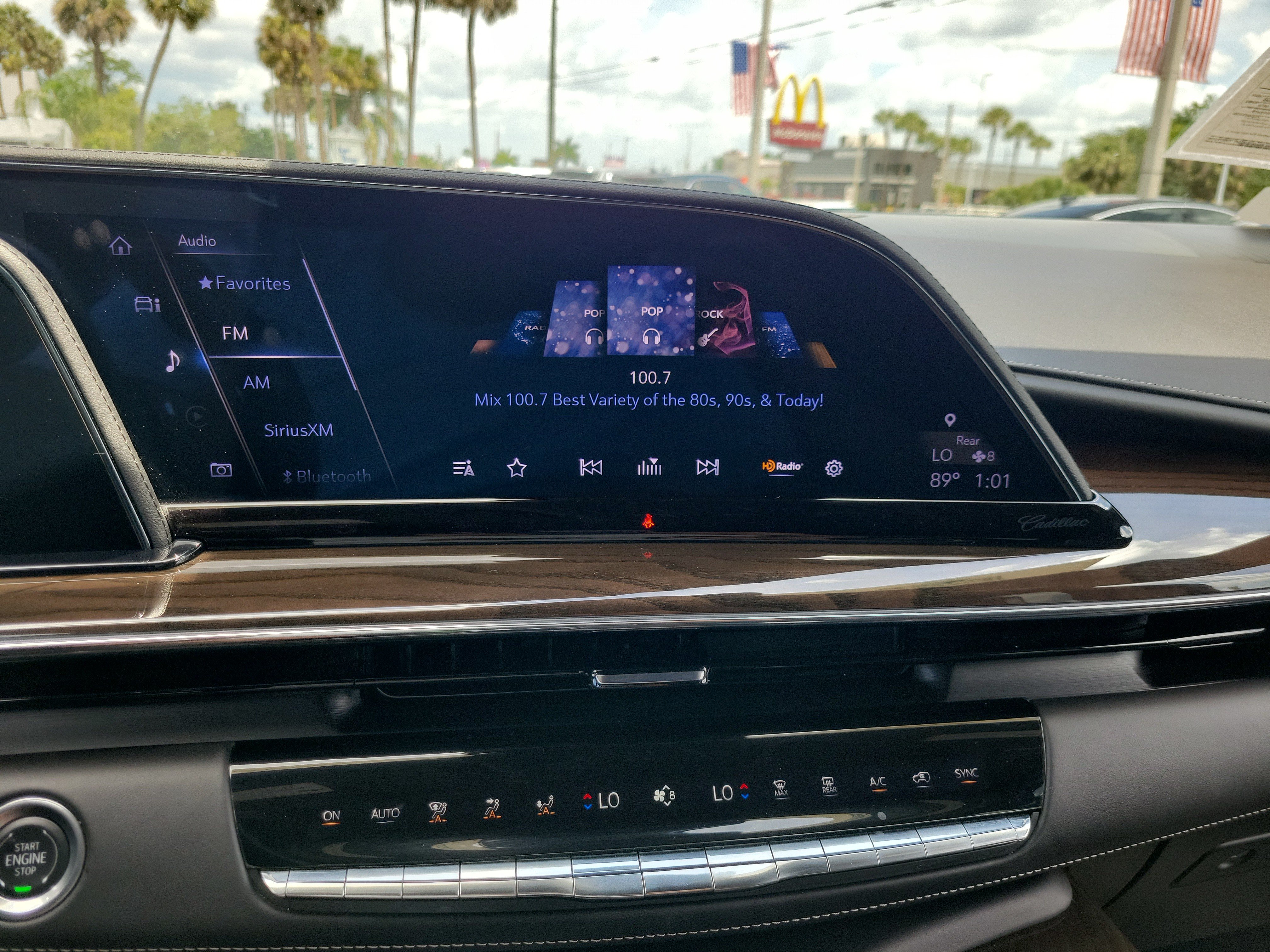 Certified 2024 Cadillac Escalade ESV Premium Luxury Platinum AWD/4WD image 24