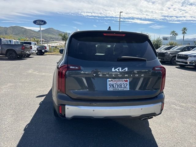 Used 2024 Kia Telluride S image 9