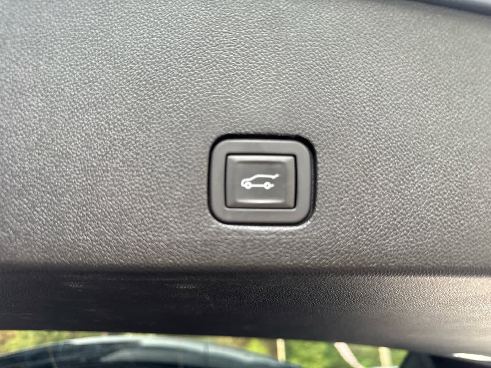 Used 2024 Cadillac XT6 Luxury w/ LPO, Floor Liner Package image 30