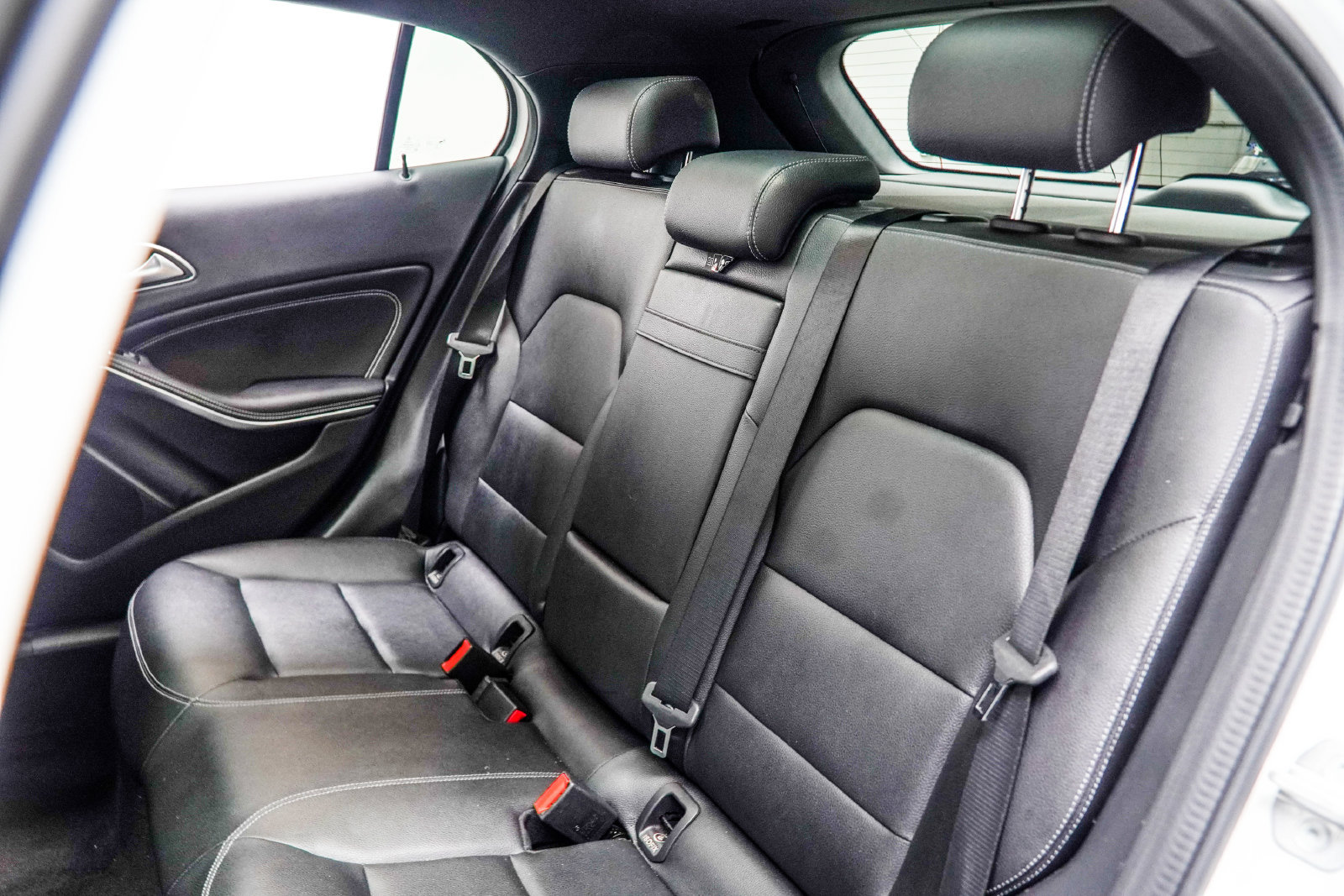 Used 2018 Mercedes-Benz GLA 250 4MATIC image 39