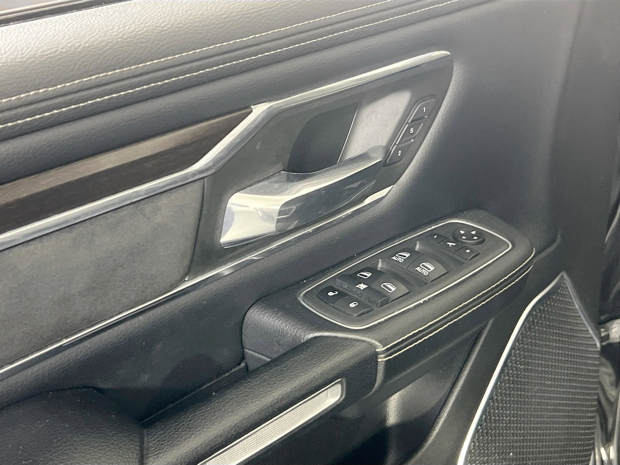 Used 2022 RAM 1500 Laramie image 16