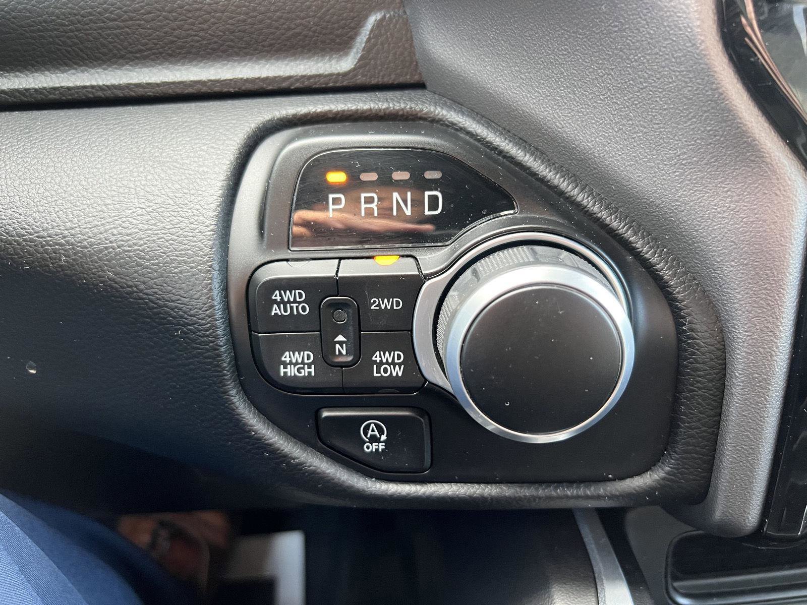 Used 2023 RAM 1500 Big Horn AWD/4WD image 18