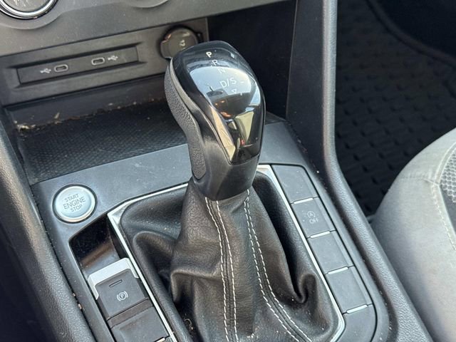 Certified 2022 Volkswagen Taos S image 21