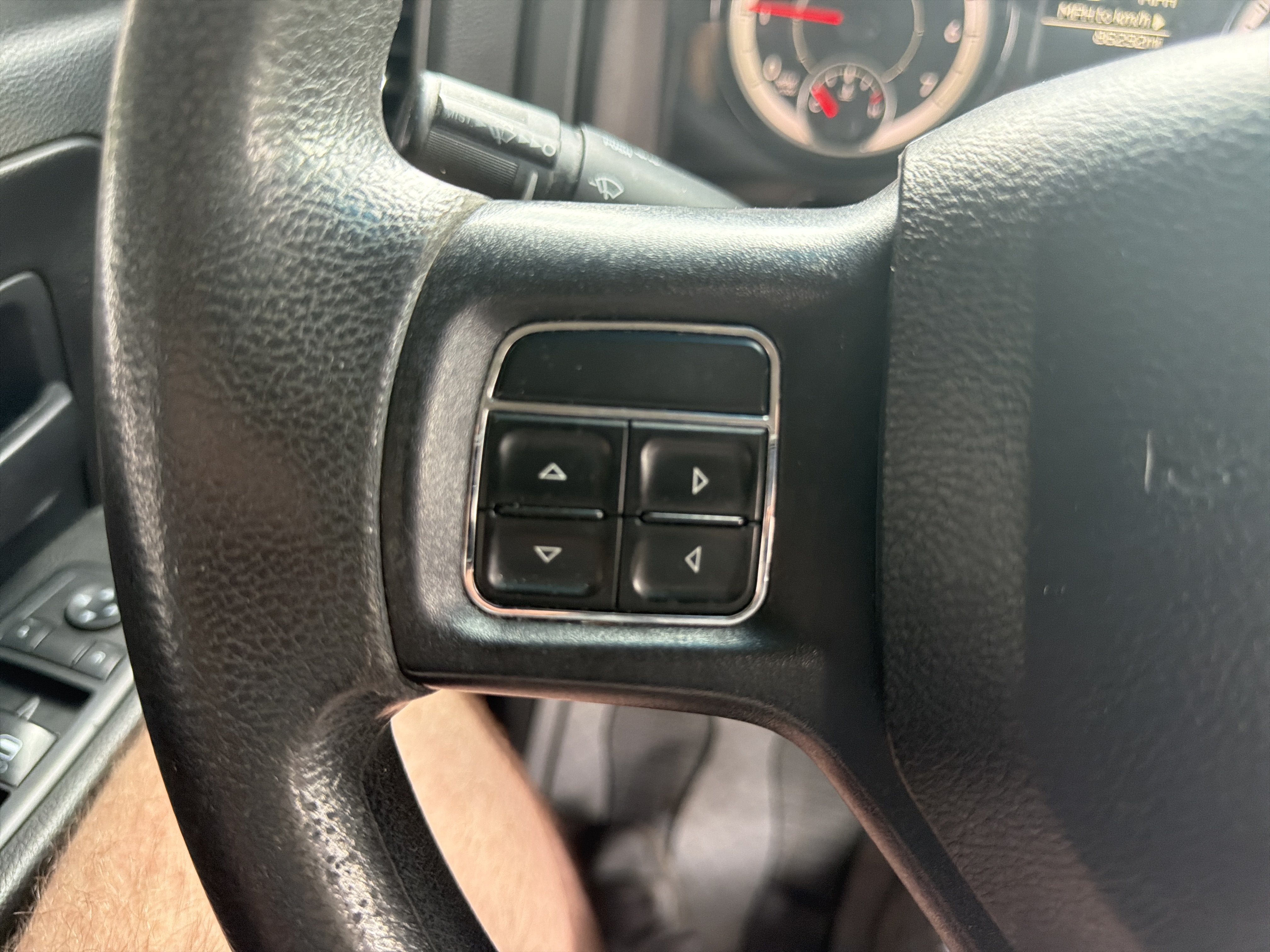 Used 2019 RAM 1500 Express AWD/4WD image 18