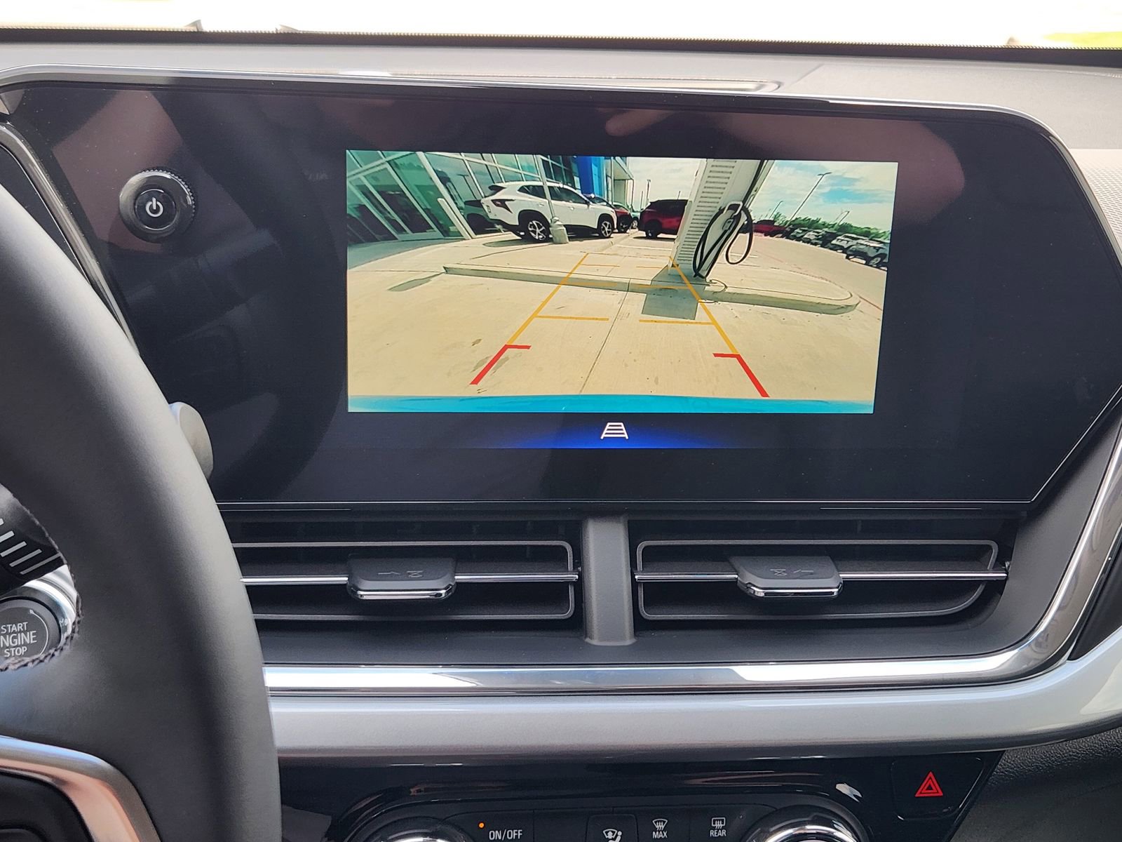 New 2026 Chevrolet Trax LT w/ Driver Confidence Package FWD image 16