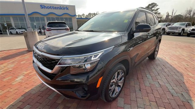 Used 2023 Kia Seltos EX image 5