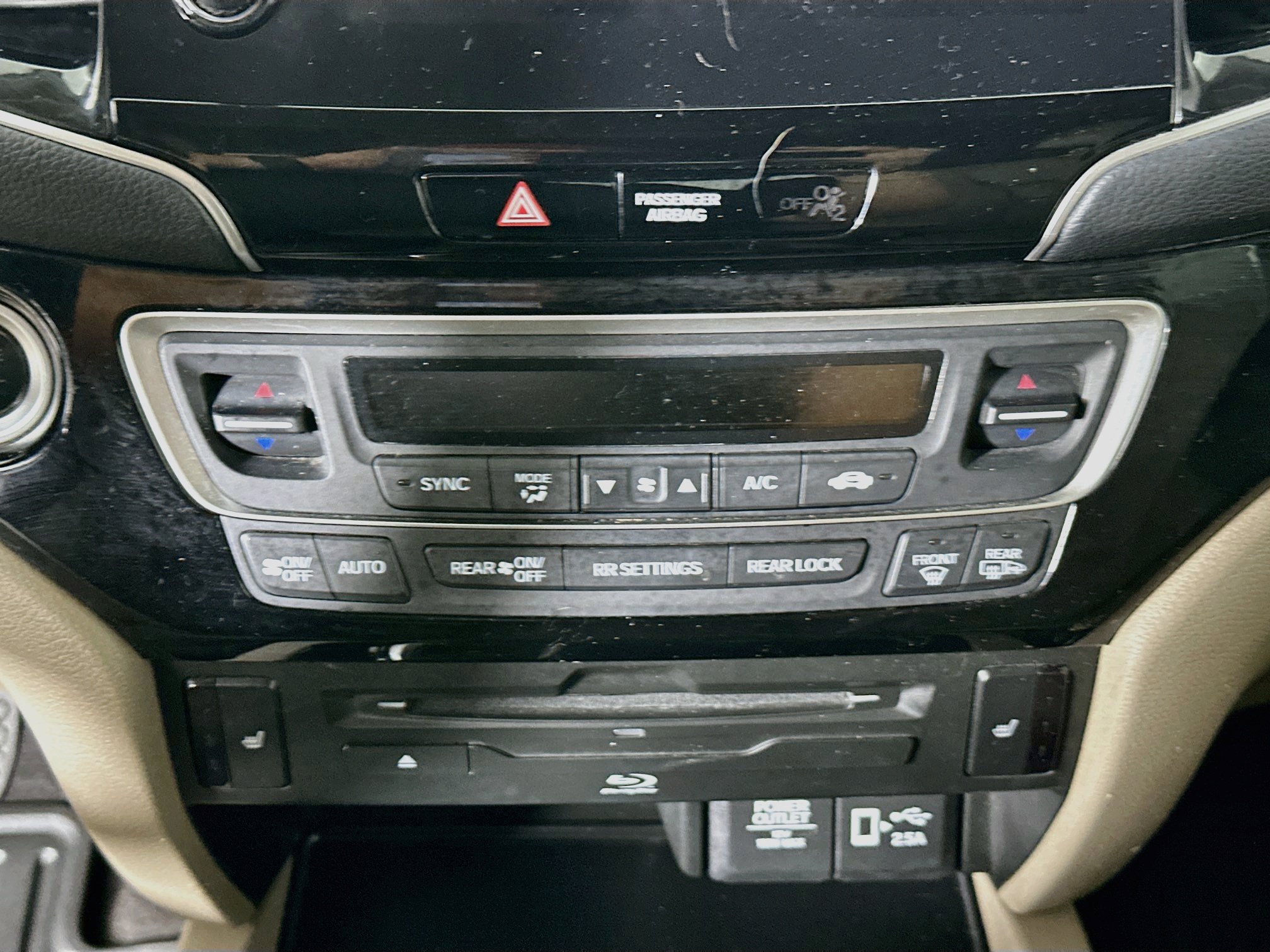 Used 2019 Honda Pilot Touring image 19