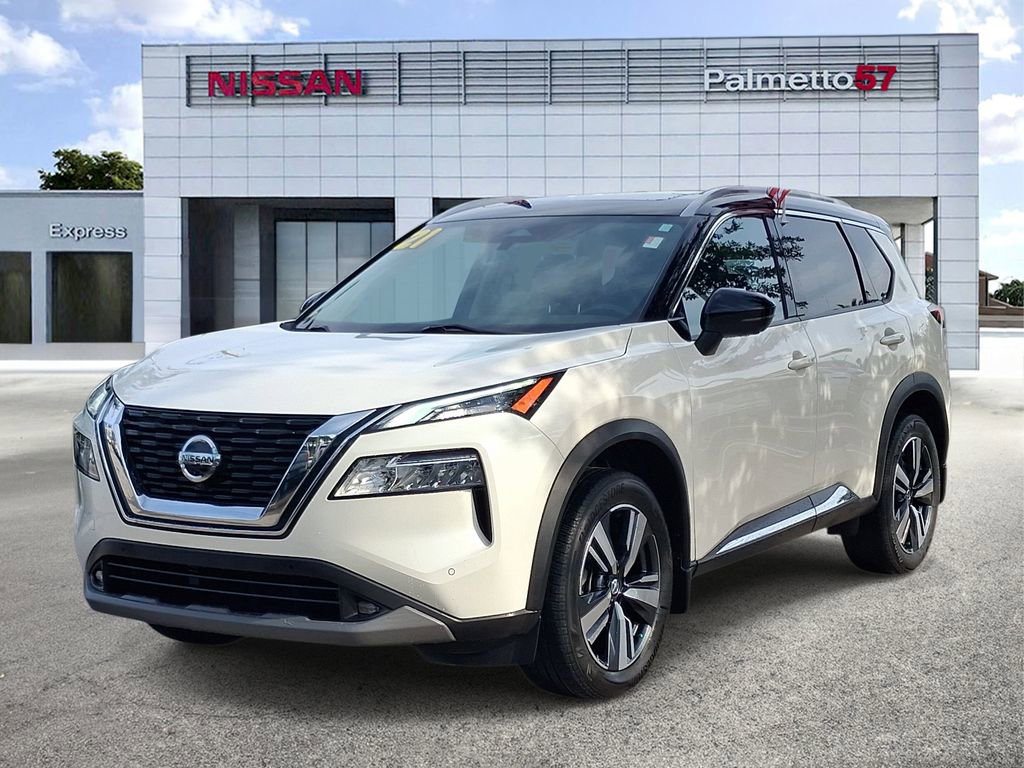 Certified 2021 Nissan Rogue SL w/ Premium Package FWD image 3