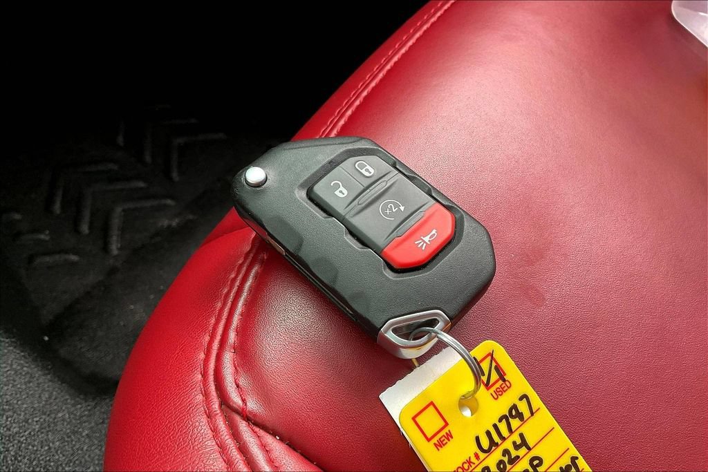Used 2024 Jeep Wrangler Unlimited Rubicon 392 AWD/4WD image 32
