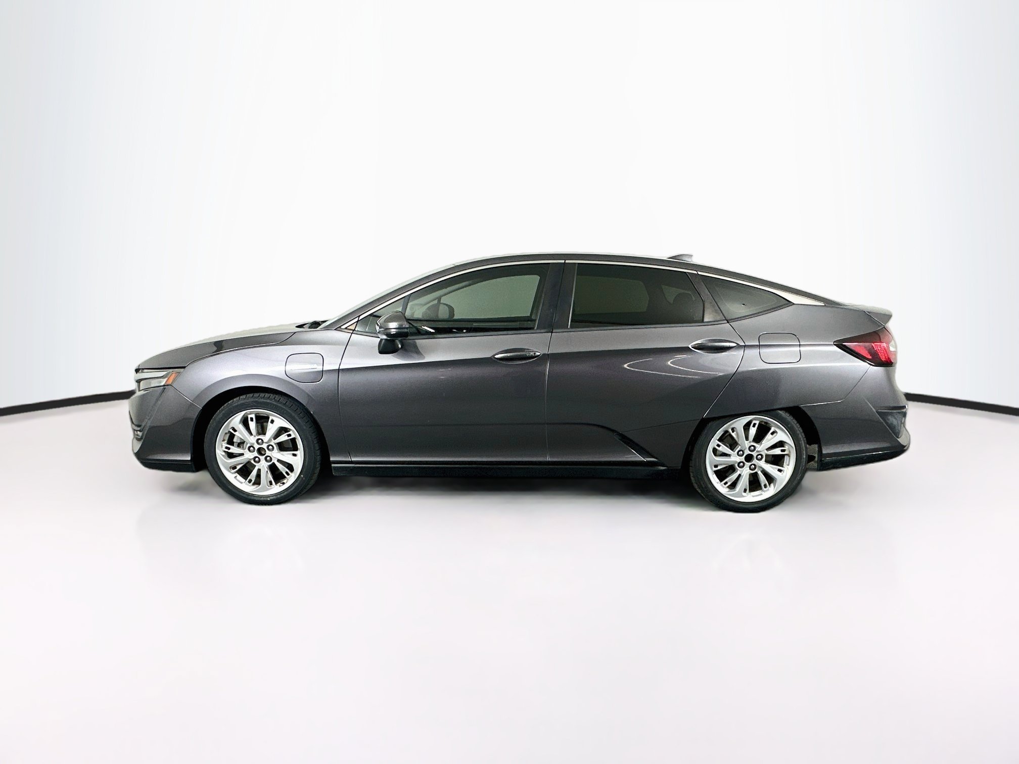 Used 2018 Honda Clarity Plug-In Hybrid image 4