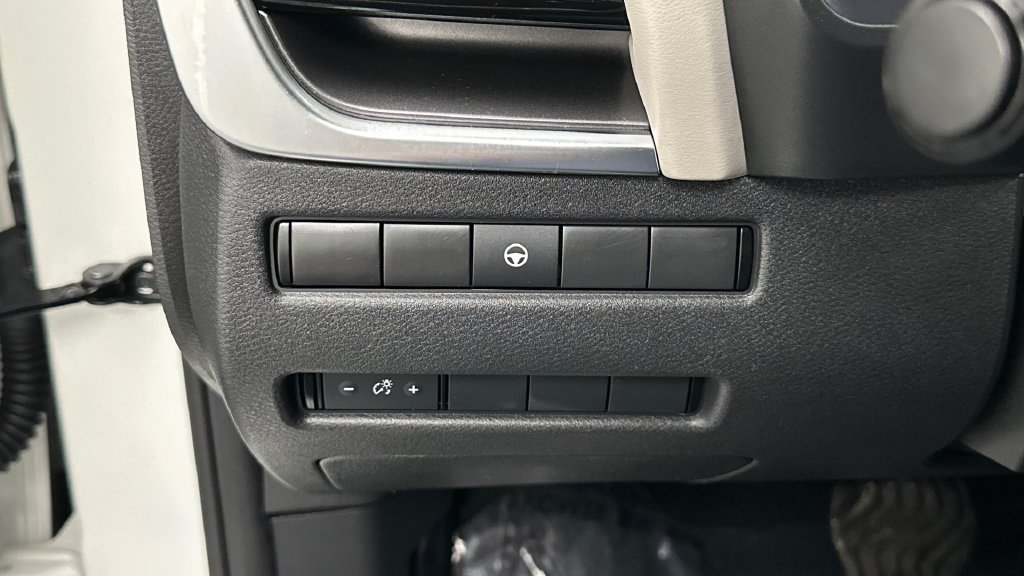 Certified 2021 Nissan Rogue SV AWD/4WD image 28
