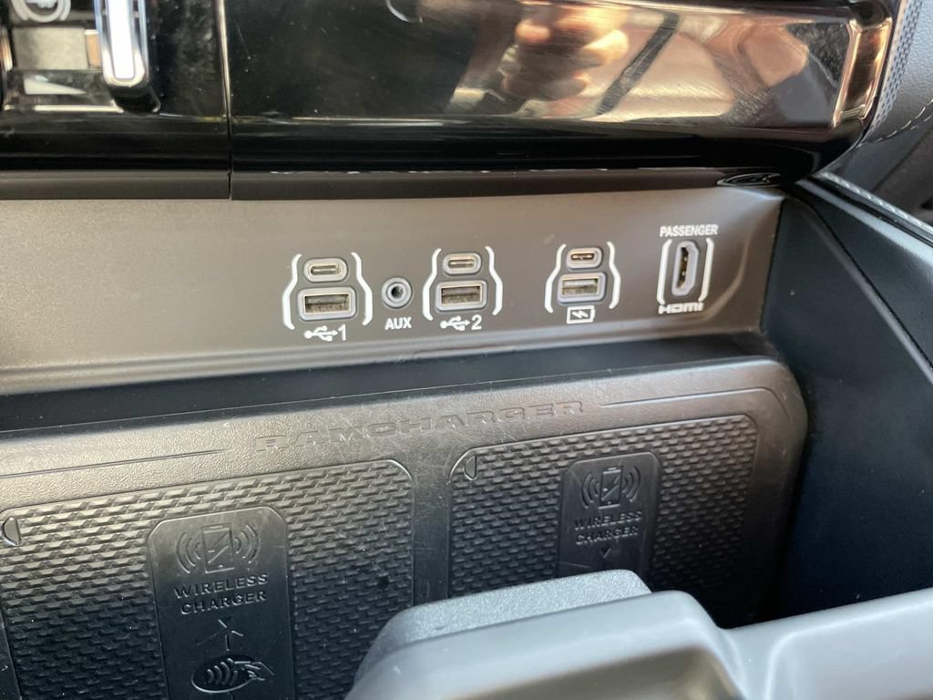 Used 2025 RAM 1500 Limited AWD/4WD image 50