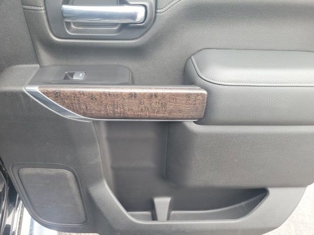 Used 2022 GMC Sierra 2500 Denali w/ Denali Ultimate Package image 32