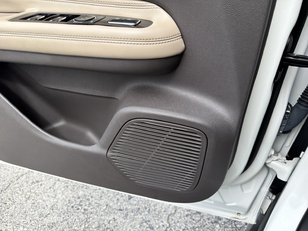 Used 2021 Lincoln Corsair AWD w/ Sport Package image 23