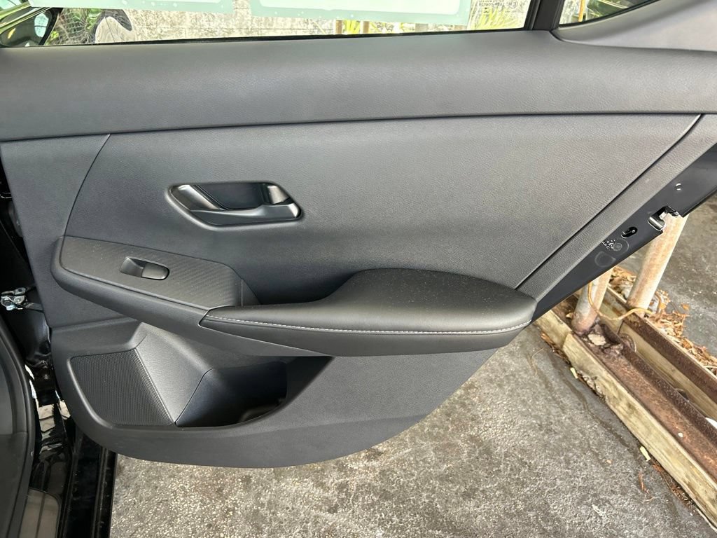 Certified 2025 Nissan Sentra S FWD image 42