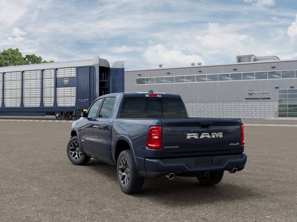New 2027 RAM 1500 Laramie AWD/4WD image 3