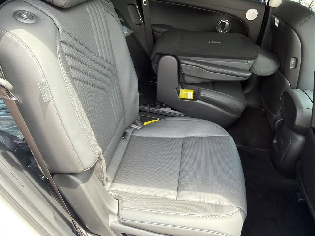 New 2026 Hyundai Palisade SEL Premium FWD image 16