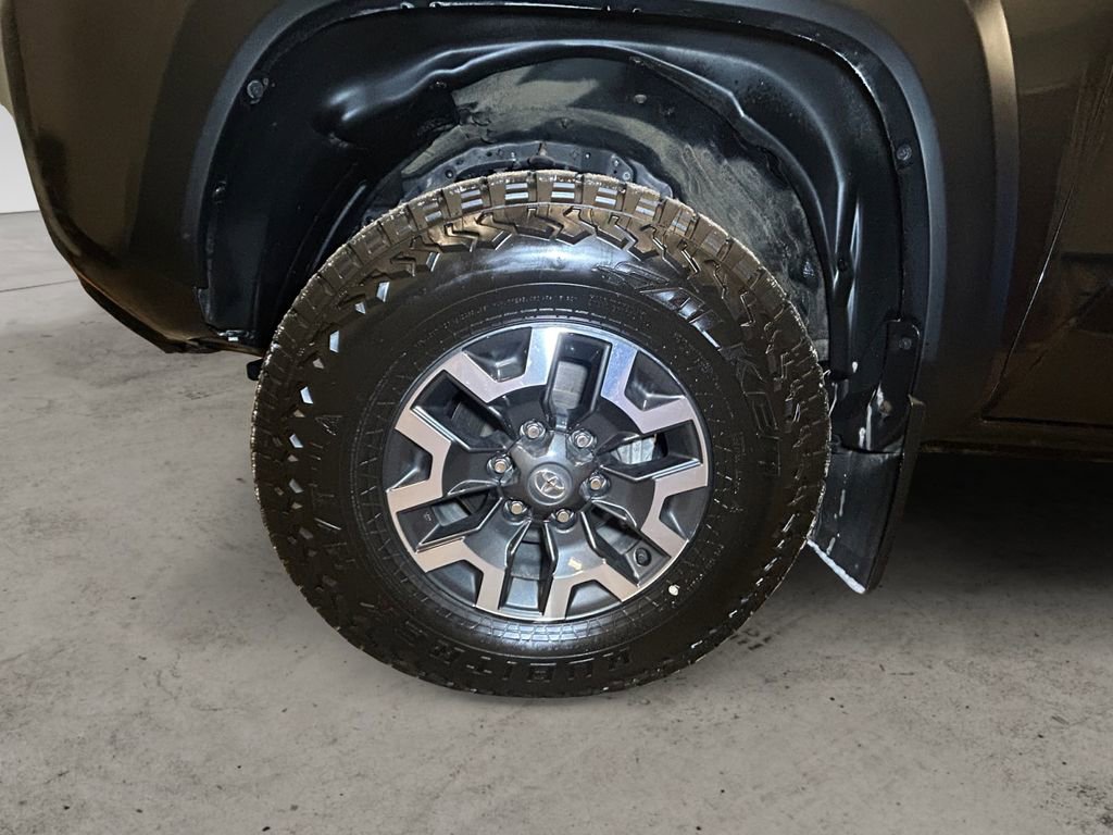 Certified 2023 Toyota Tacoma TRD Off-Road image 12