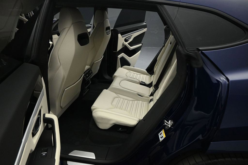 Used 2026 Lamborghini Urus SE AWD/4WD image 19