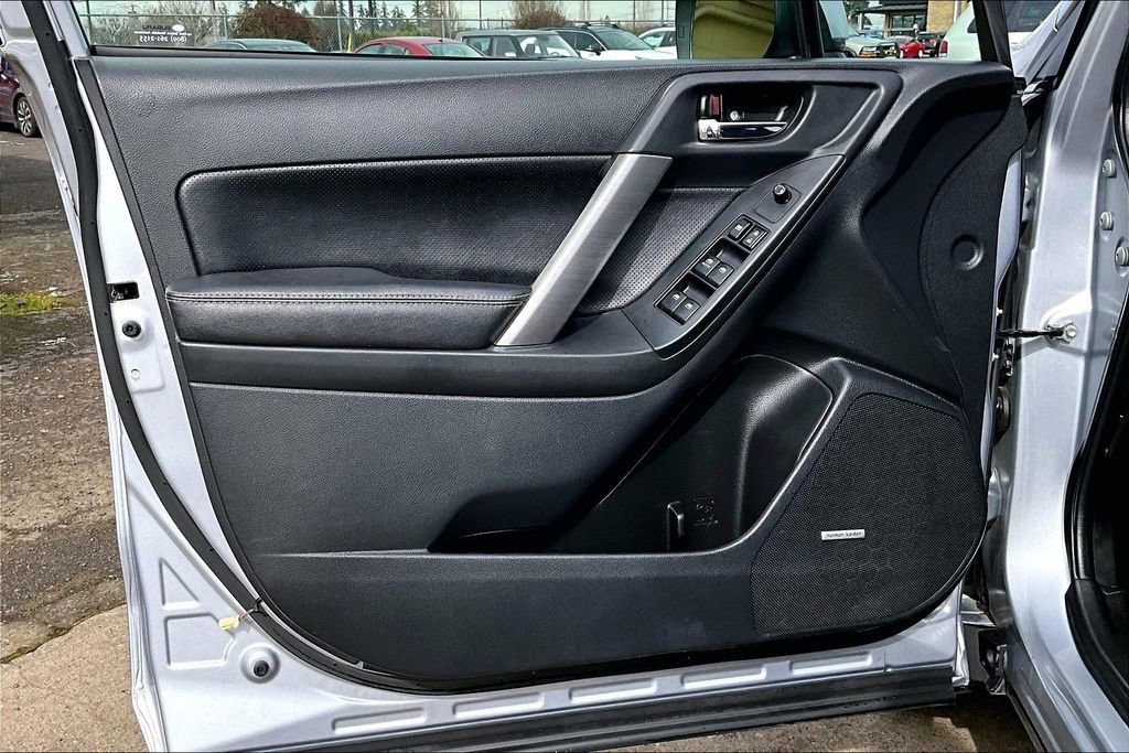 Used 2015 Subaru Forester 2.5i Limited image 22