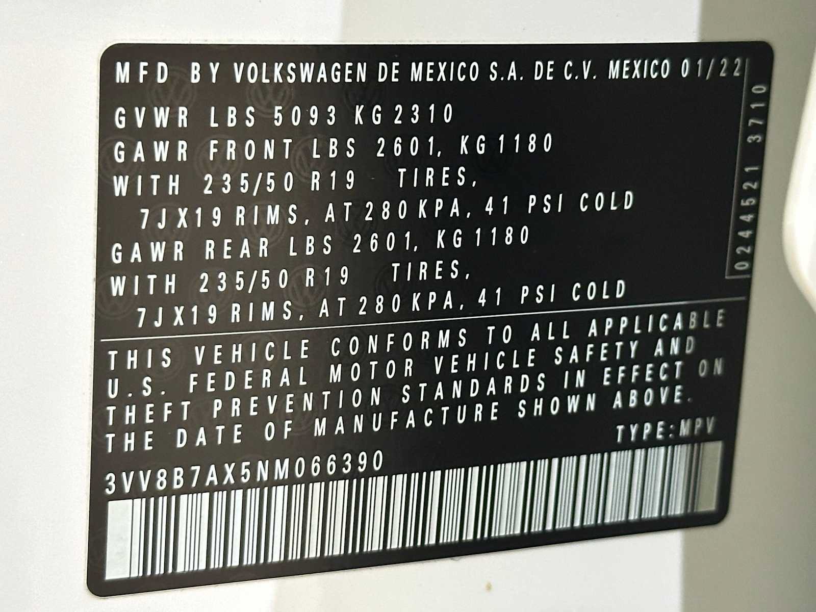 Used 2022 Volkswagen Tiguan SE R-Line AWD/4WD image 32