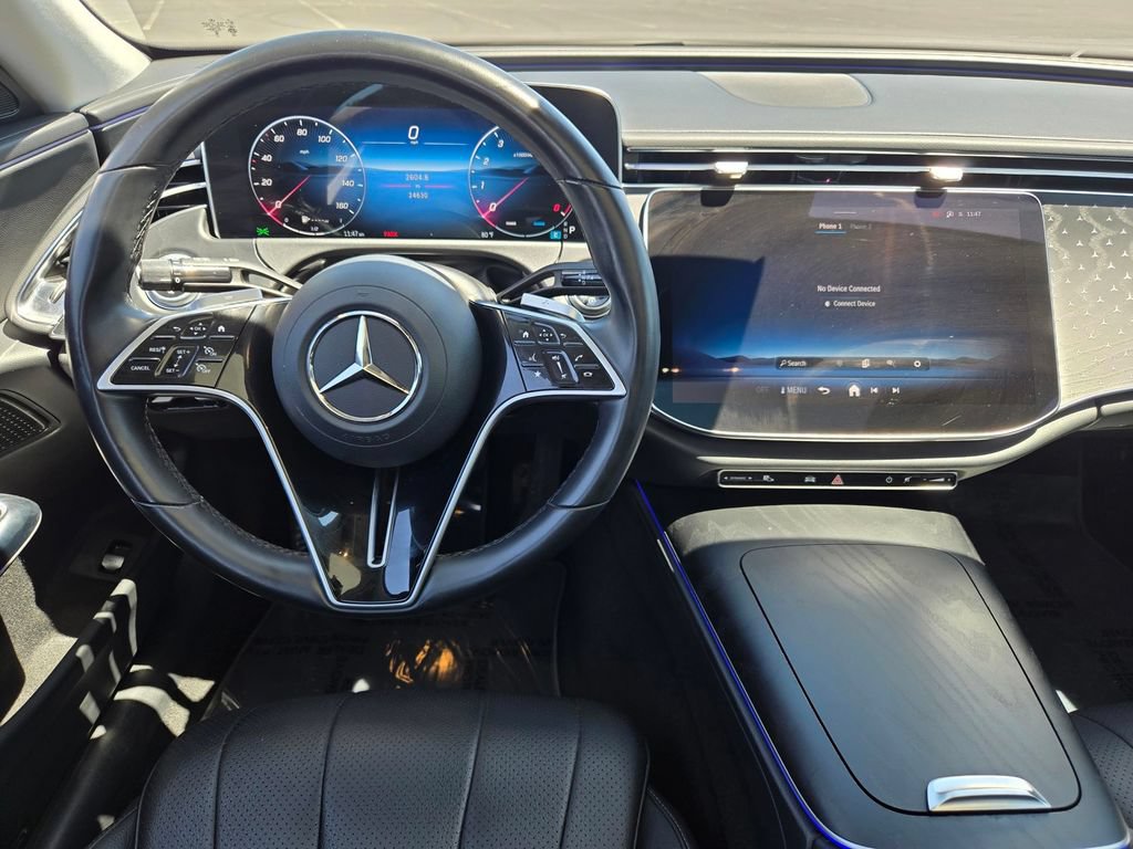 Used 2025 Mercedes-Benz E 350 4MATIC Sedan image 11