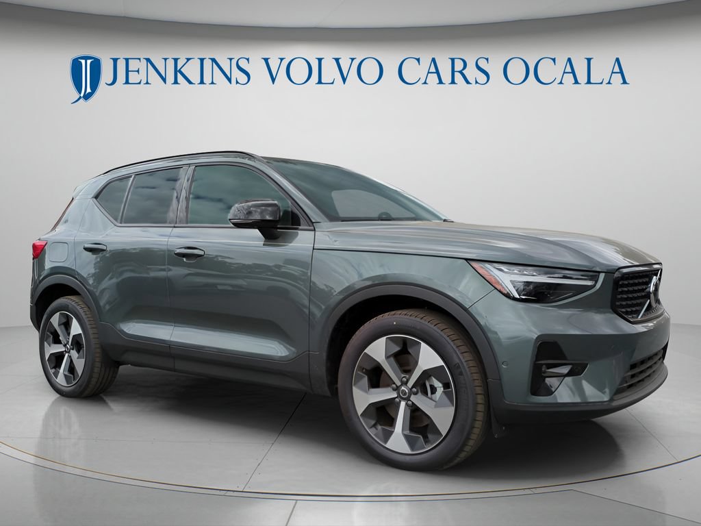 New 2026 Volvo XC40 B5 Plus w/ Protection Package Premier