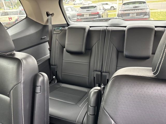 Used 2021 Volkswagen Atlas SEL R-Line image 11