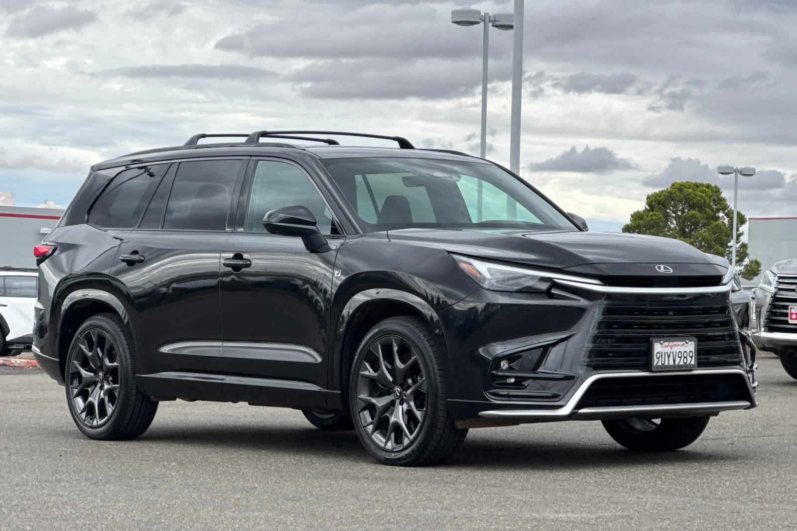 Certified 2025 Lexus TX 500h AWD image 5