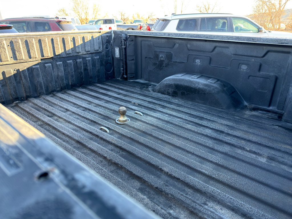 Used 2022 GMC Sierra 2500 AT4 image 41