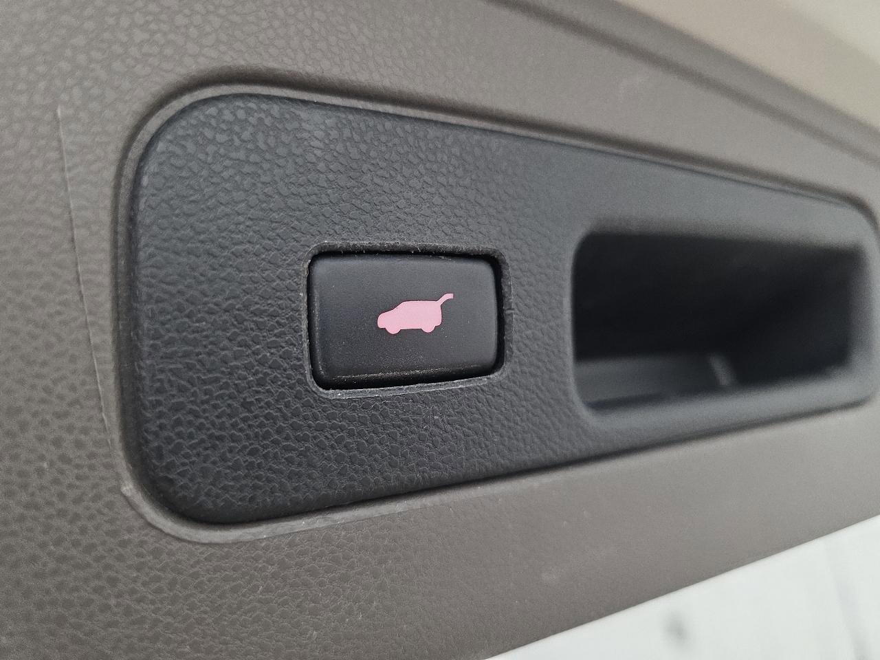 Used 2014 Honda Odyssey Touring image 34